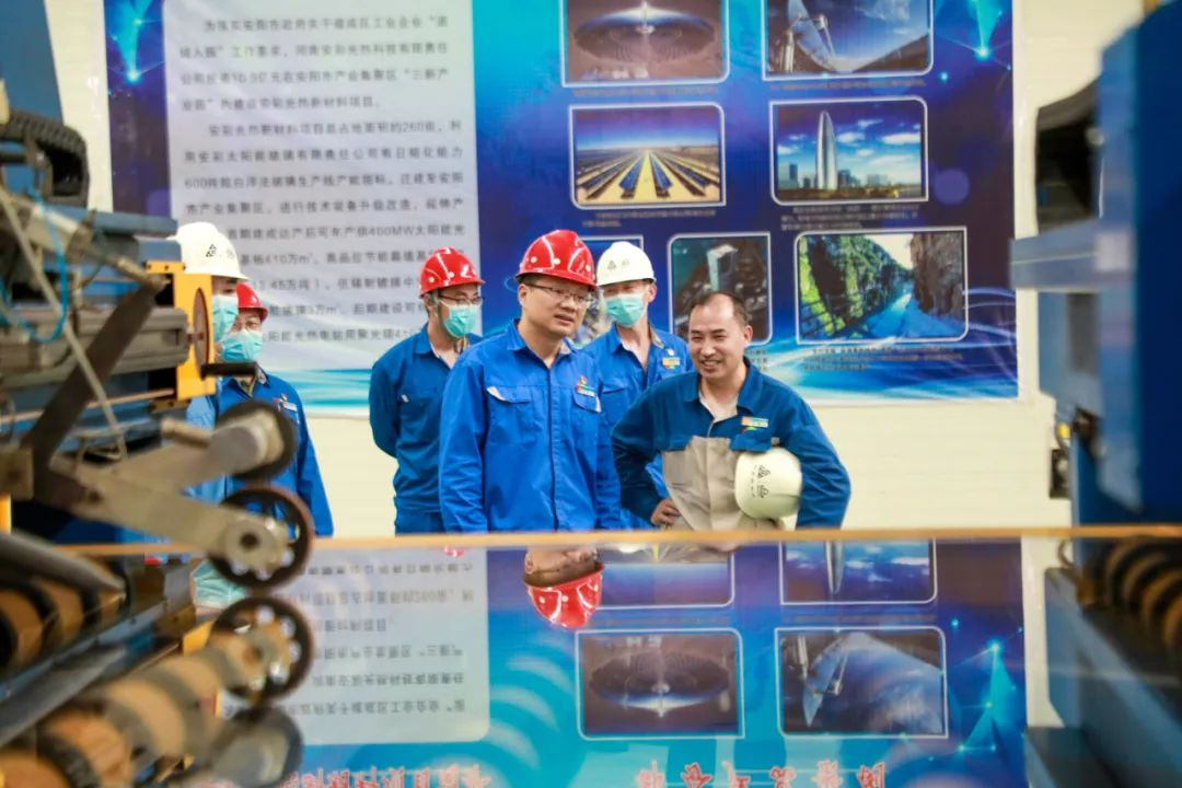 翠籠蒲艾香，慰問送安康——安彩高科總經(jīng)理端午節(jié)慰問一線職工