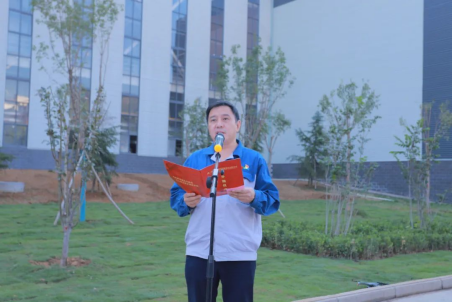 凝心聚力謀發(fā)展，砥礪奮進(jìn)向未來——許昌安彩舉行國(guó)慶升國(guó)旗儀式