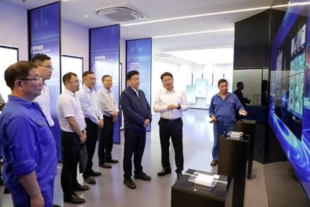 打造向上向前第一象限生力軍 錘煉甘于做人做事作難、受苦受累受屈的企業家隊伍——河南投資集團黨委書記、董事長劉新勇蒞臨安彩高科開展主題教育調研