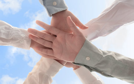 無(wú)私奉獻(xiàn)，功在千秋